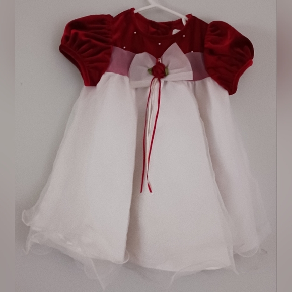 Rare Editions New Red Velvet dress. Beautiful. Size 18 months - Picture 3 of 9